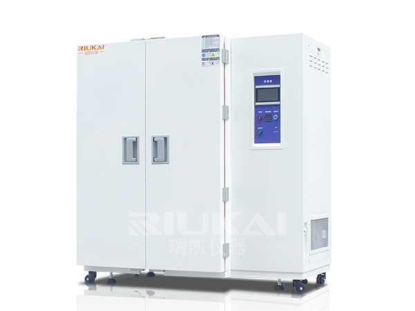藥品<i style='color:red'>穩定性試驗箱</i>